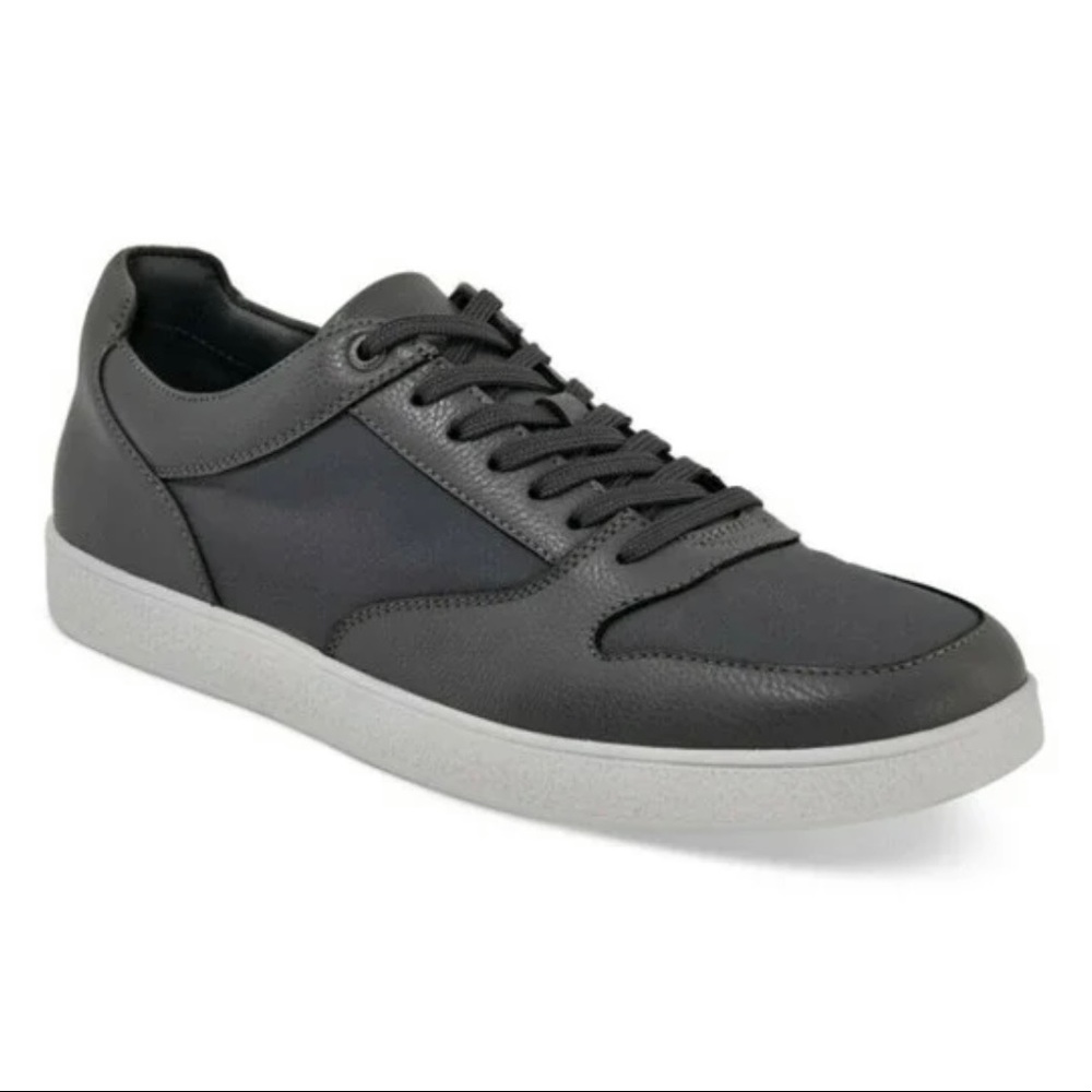 Alfani men’s Sneakers. Never worn.